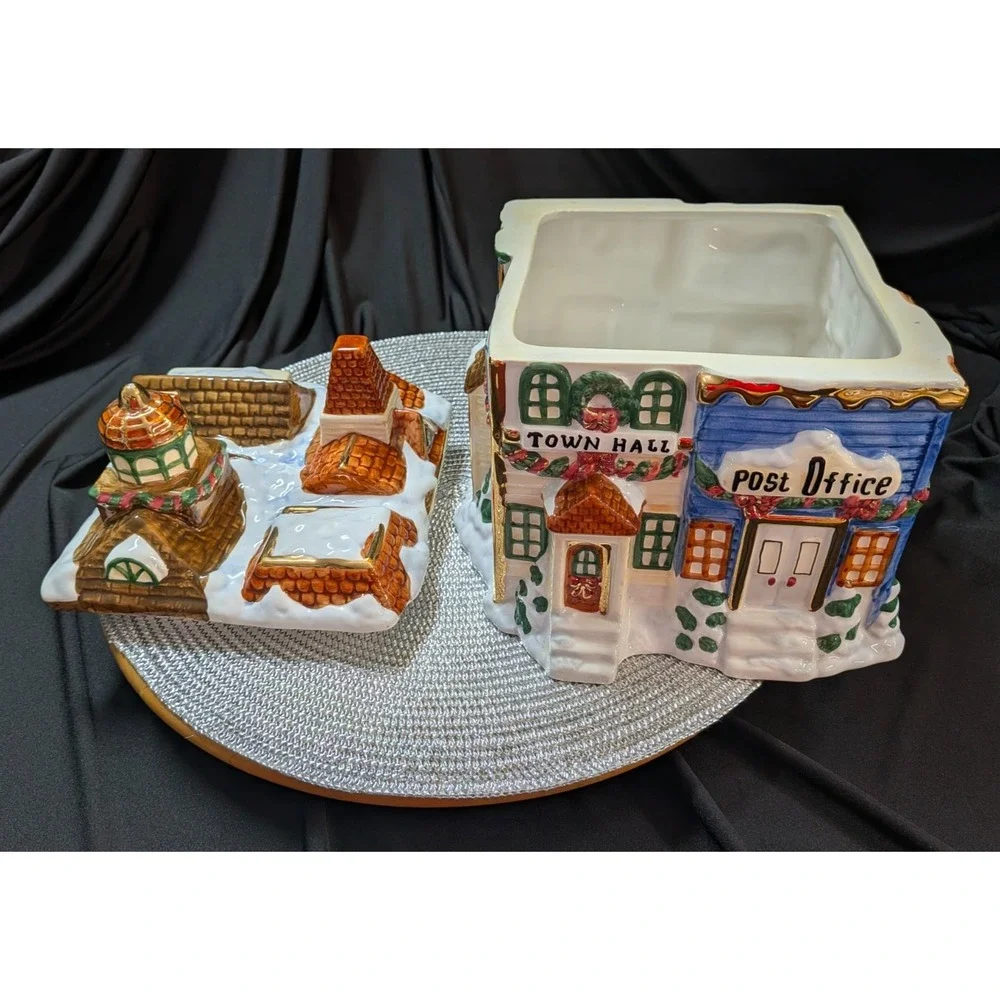 Vintage 2001 Charter Club Winter Garland Ceramic Cookie Jar Christmas Village